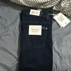 dark wash earthkind jeans